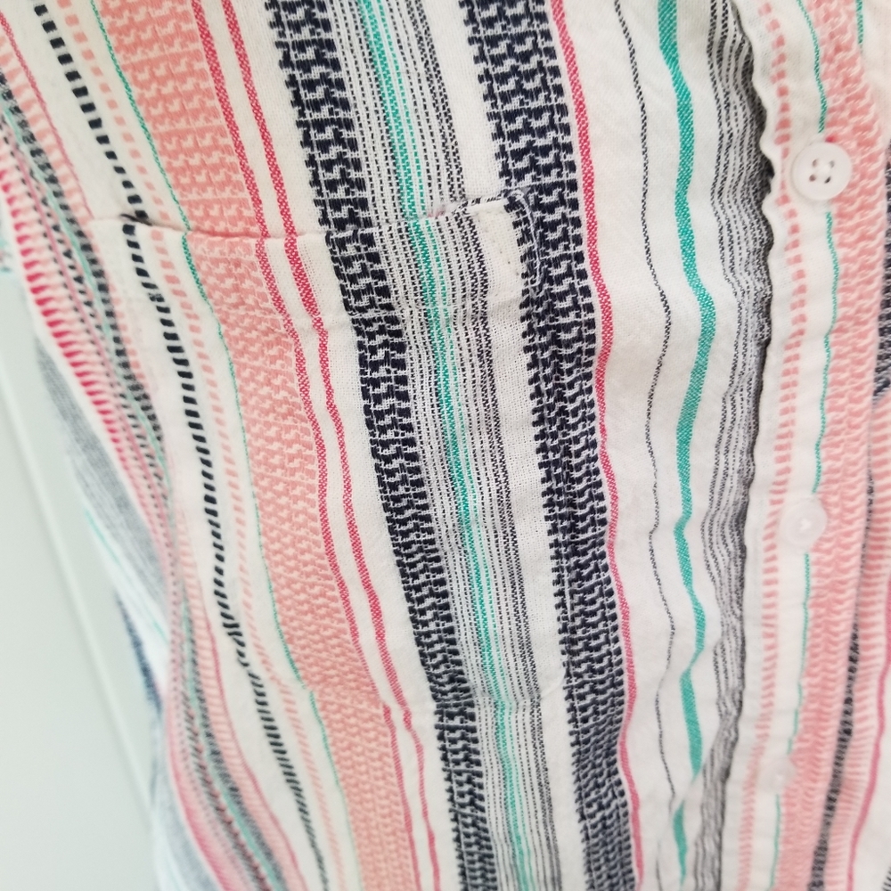 Max Studio Button Up Tank - Picture 4 of 10